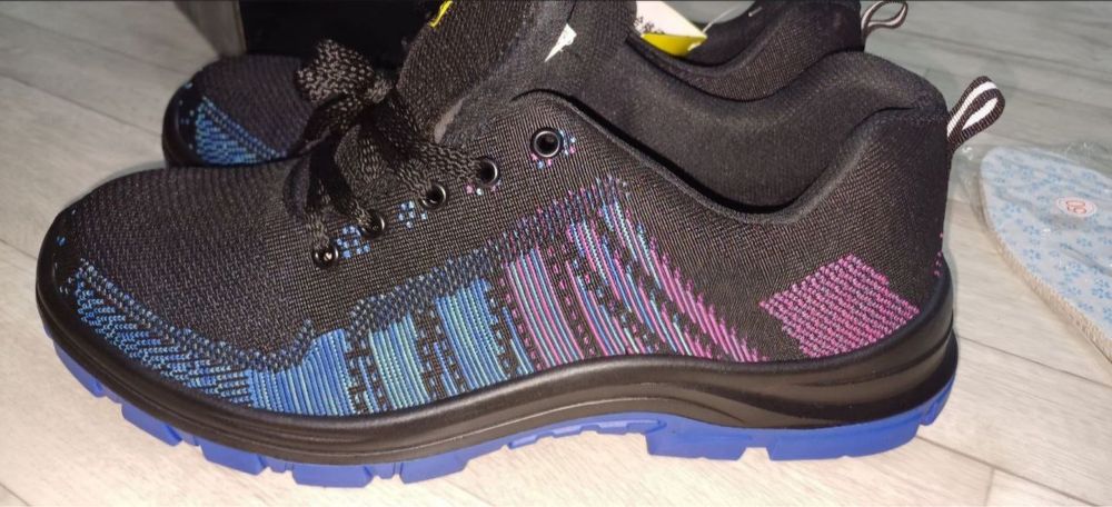 Продам спецобувь