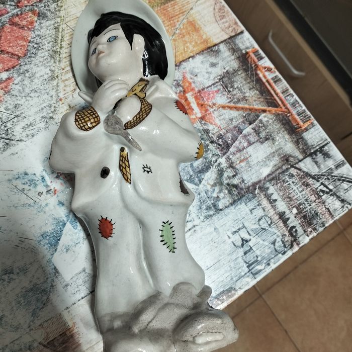 Bibelouri vechi din ceramica