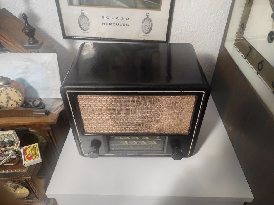 Старо Бакелитно Радио Елпром Кл. Ворошилов 504