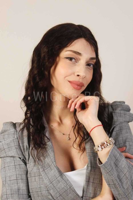 Дълга тъмнокестенява перука от ЕСТЕСТВЕН косъм на къдрици Юлия