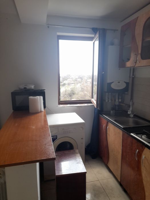 Vandvand apartament cu  2 camere recent renovat