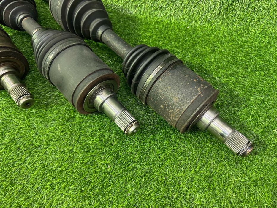 Привод левый правый TLC100 105 LX470