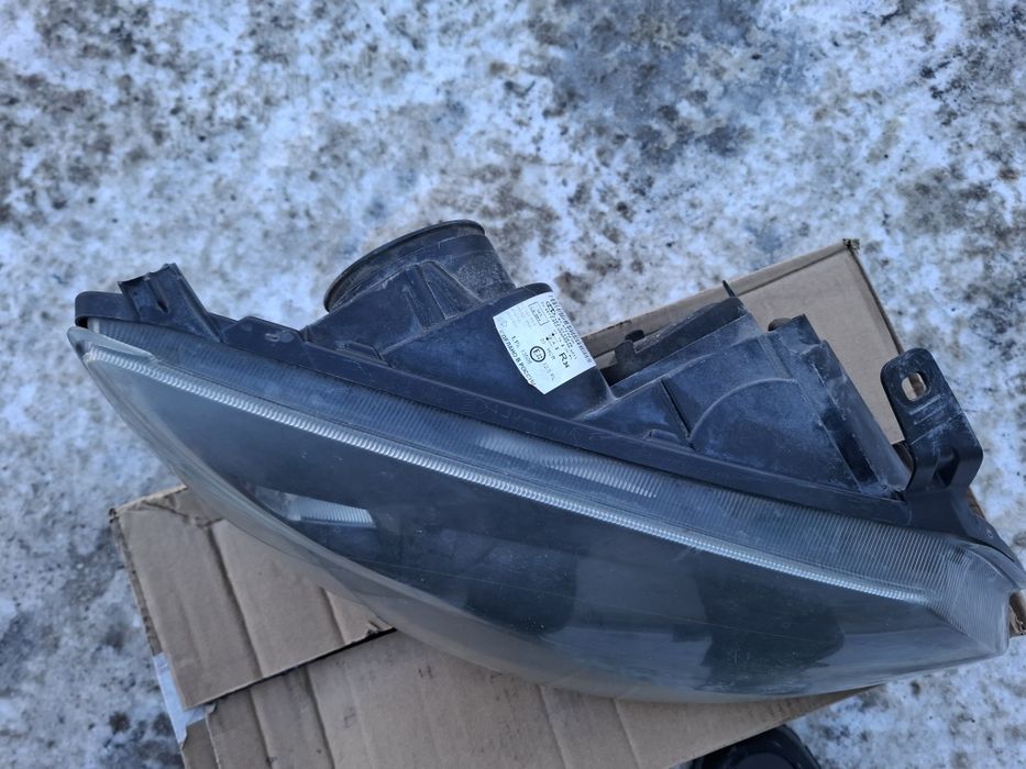 Оригинал Фара Лада Калина 2