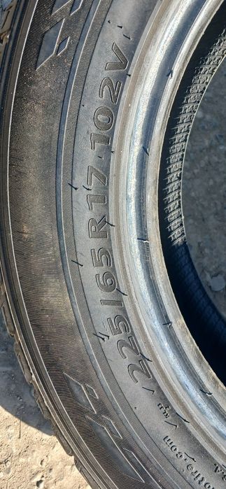 Шины размер 225/65/17.
