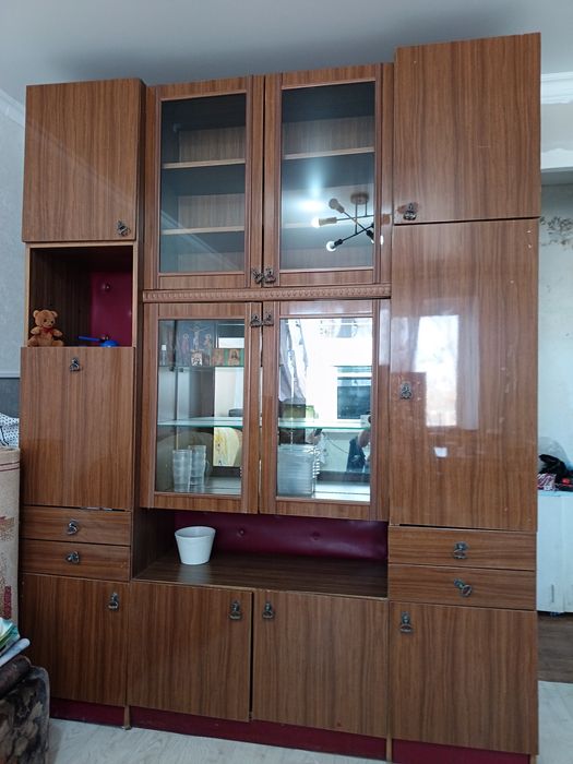 Стенка, хорошее состояние