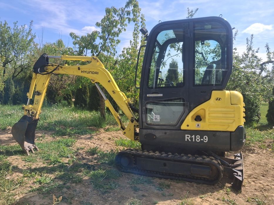 Miniexcavator hyundai r18-9 de 1.8 tone 2013