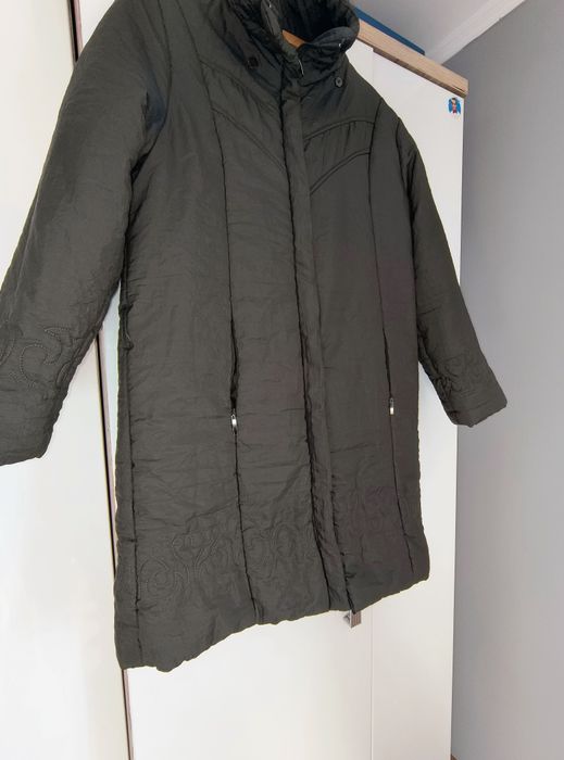 De vânzare paltonaș și geaca