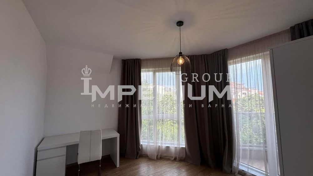 Дава се под наем Тристаен апартамент в Варна, Център - 90 кв.м за 816 € - Снимка #12