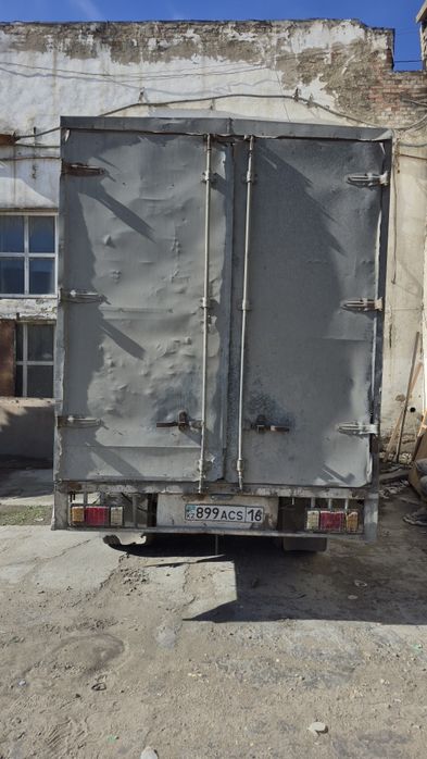 Продам грузовик  Futon