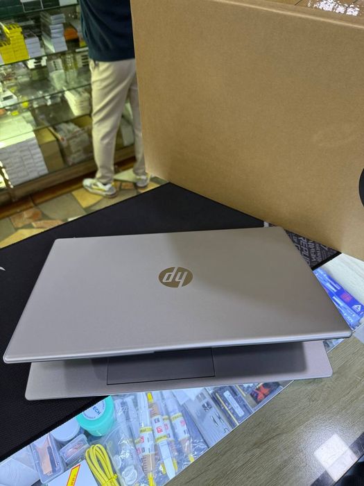 Бизда Ноутбук жудаям куп