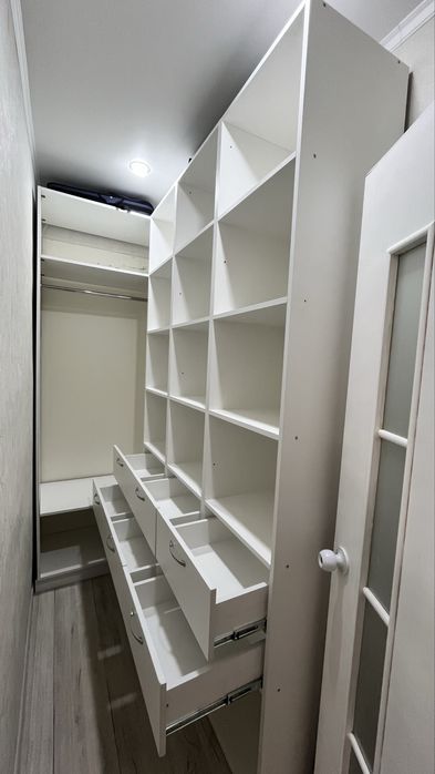 Продаётся гардеробная