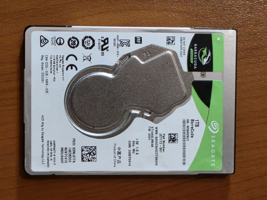Хард диск 1Tb 2,5" от лаптоп