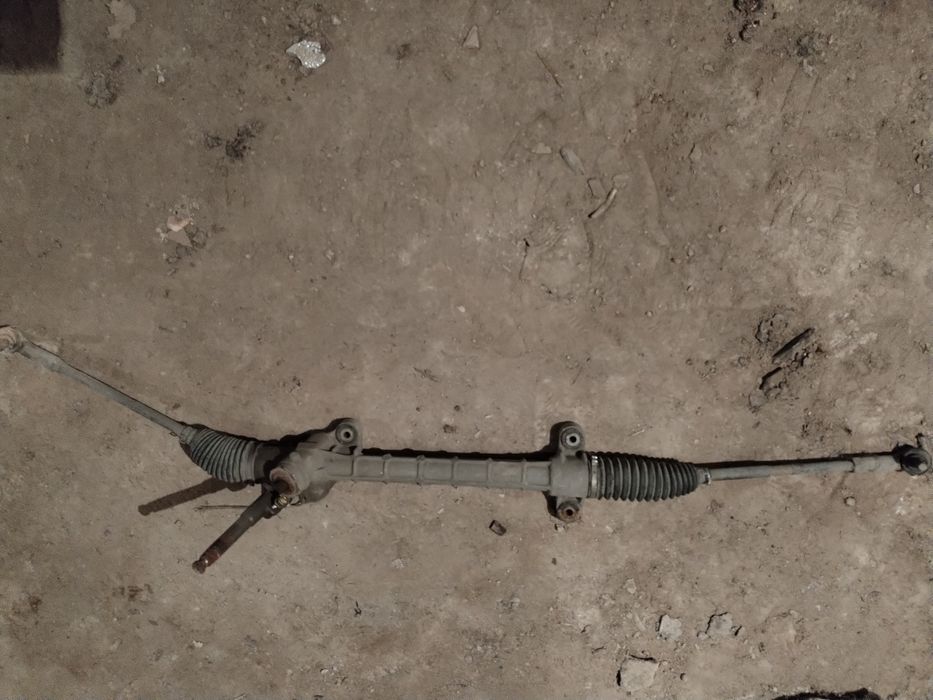 Продам рулевую рейку на тайоту
