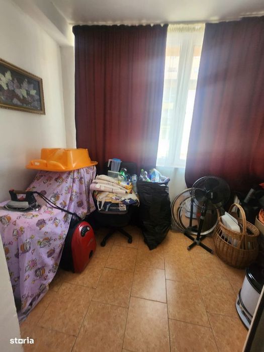 Apartament de vanzare, 57 mp, 3 camere,  zona Porii