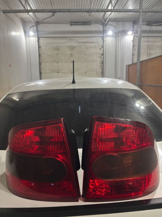 Фары задние приора 1