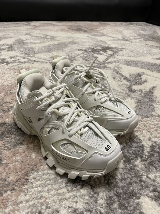 Vand balenciaga track marimi diferite