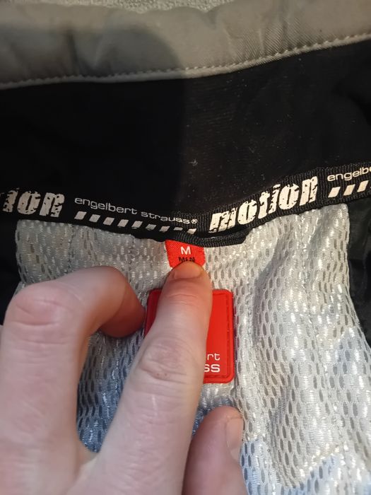 Vand vesta engelbert strauss matlasate si călduroasă