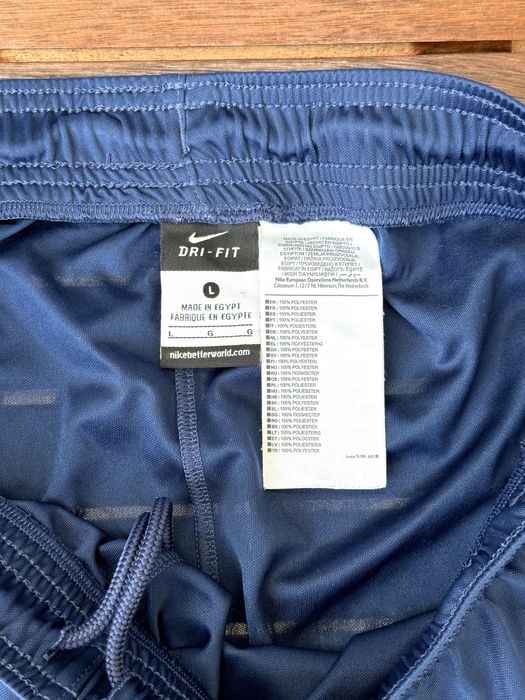 Мъжки къси панталони Nike Dri-Fit - размер М, много добро състояние