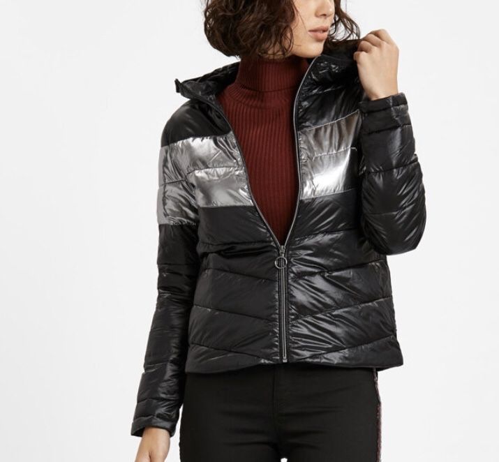 Продам женкую куртку