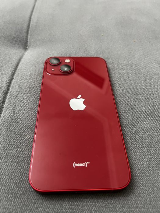 iPhone 13 128 ГБ, красный