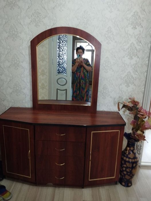 Спальный гарнитур