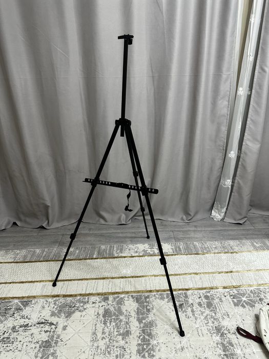 Мольберт, стойка для фотографии