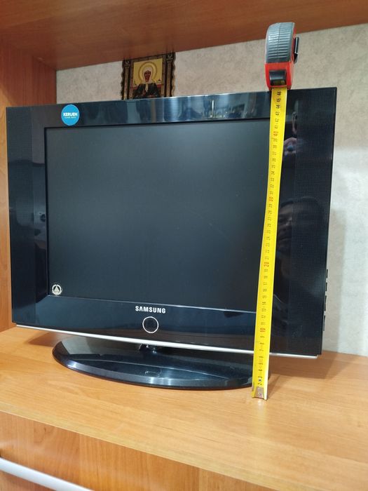 Телевизор Samsung.