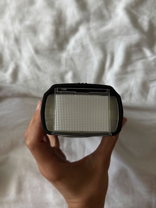 Sony Alpha A7 III + Samyang AF 35mm f/2.8 - Sony FE Fit + Flash + Case