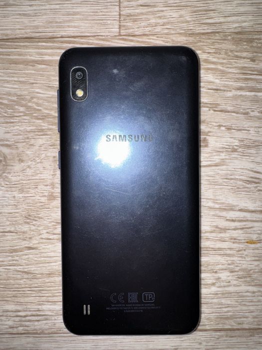 Продается телефон а10