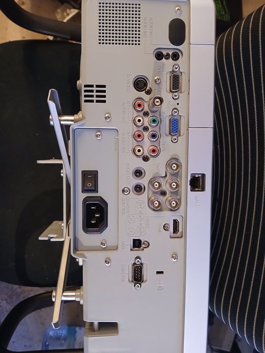 Videoproiector Hitachi