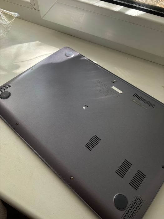 ноутбук ASUS X406UAR