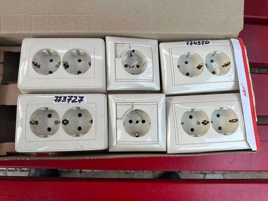 Разетки включатели