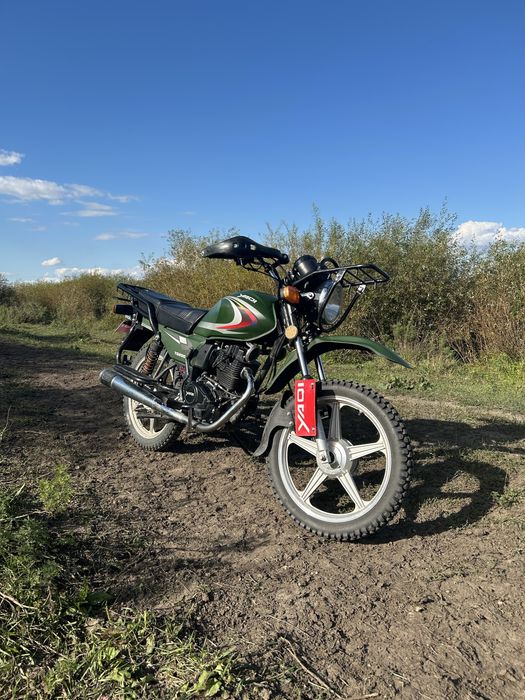 Продам мотоцикл яки200 возможен торг