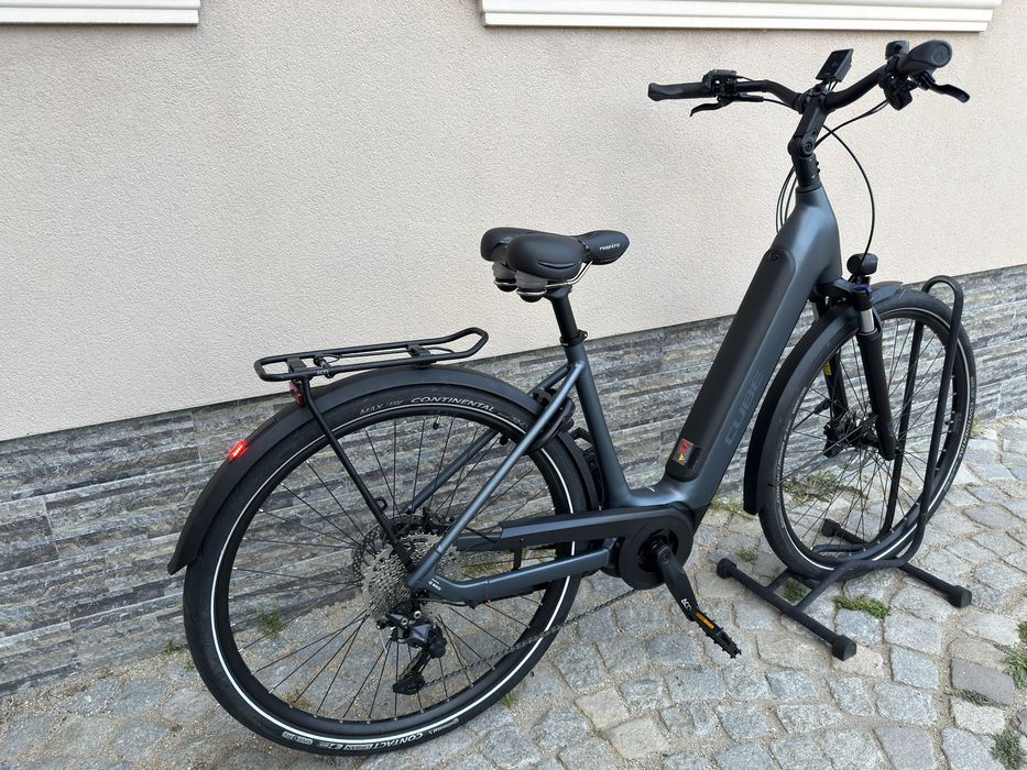 Електрически велосипед Cube Supreme размер: 28/L