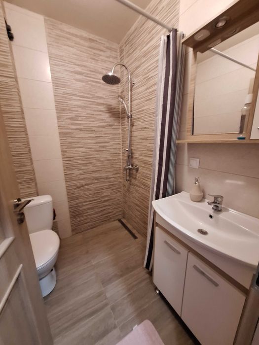 Apartament cu 3 camere+parcare,  Foresti zona Terra