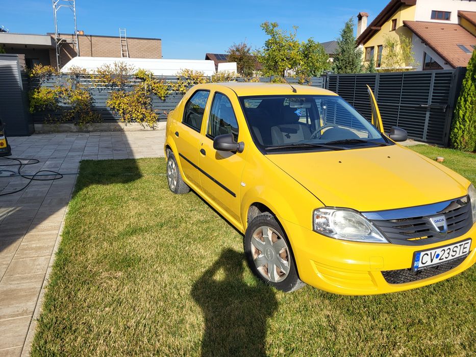 VAND LOGAN 2010 MOTOR 1.4 benzina stare impecabila ,fara  pic de rugina km reali!