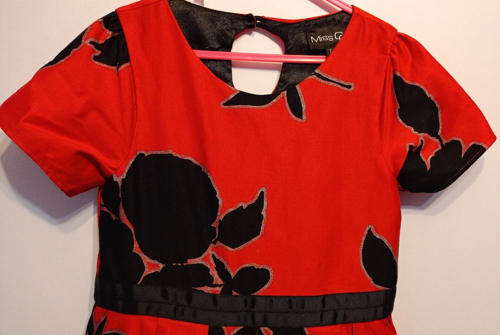 Празнична рокля за момиче