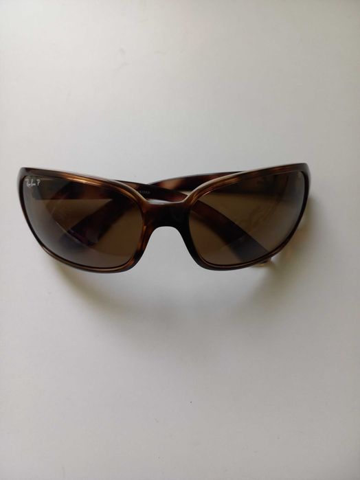 Ray-Ban RB4068 642/57 Polarized оригинални слънчеви очила