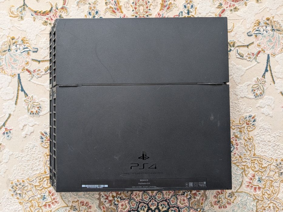 Прошитая PlayStation 4 FAT 500GB