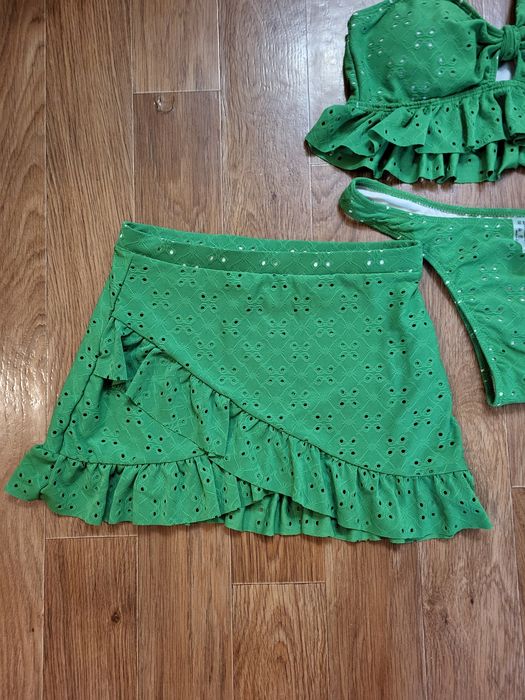 Продам новый купальник