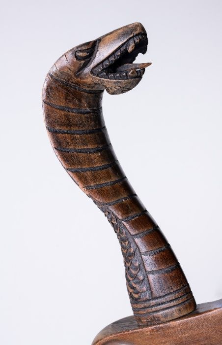 Антична индонезийска церемониална сабя