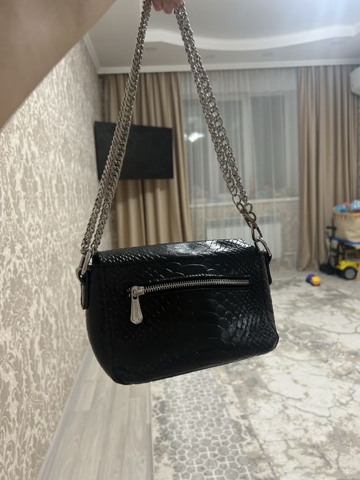 Продам кожанную сумку