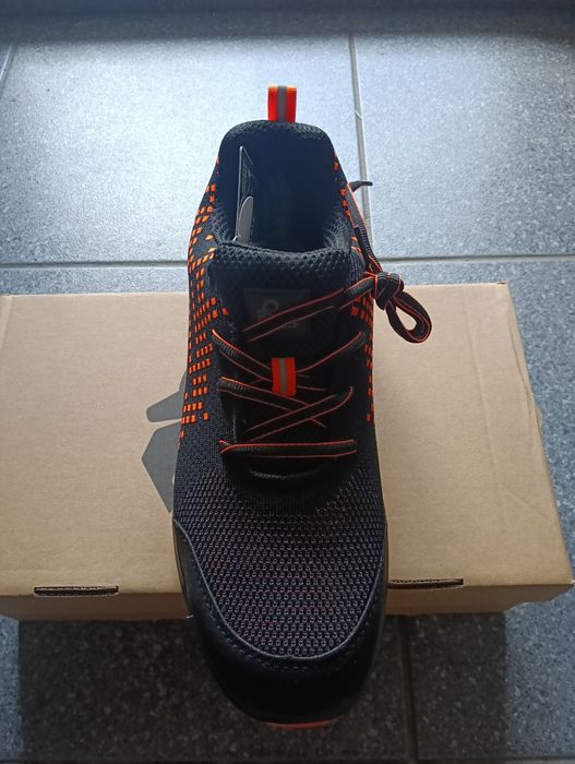 Pantofi protectie nr 44 noi in cutie.