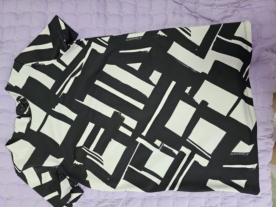 Различни дамски рокли