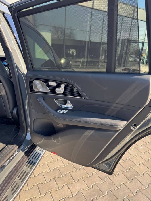 Mercedes Benz GLS 450 AMG Line Ultimate (Full option)