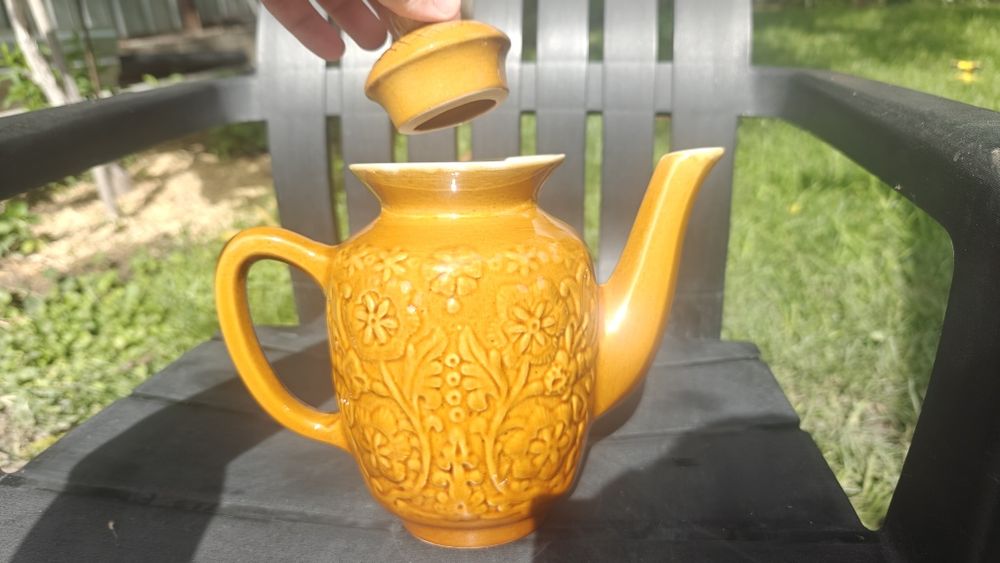 2 чайника (керамика 1970-80гг)