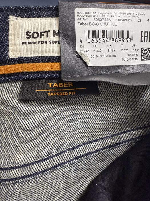 BOSS дънки чисто нови