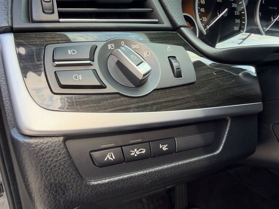 BMW Seria 5 2013 / Soft clouse / 3 Butoane / Webasto / Trapa / Perdelute / Hedup /