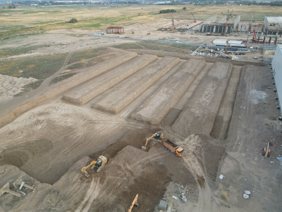 Разработка котлована, выемка грунта