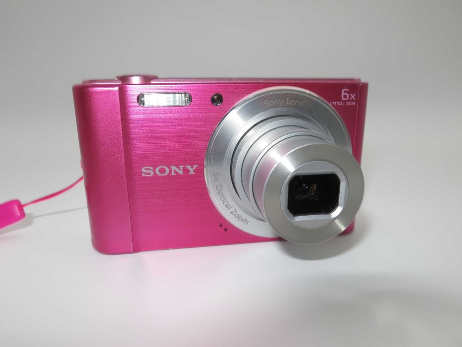 Sony Cyber-shot DSC-W810 ултра компактен цифрова фотоапарат, розова дигитална камера, 20 MP, 6x оптичен зум, отлично състояние